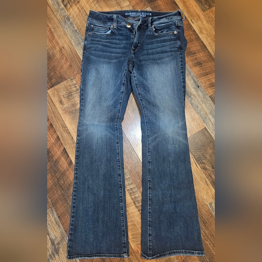 AE Womens Size 8L